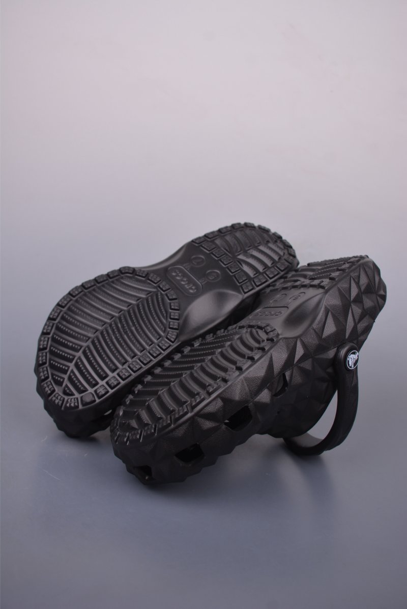 Crocs Classic Clog 'Durian' view