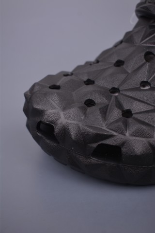 Crocs Classic Clog 'Durian' view 6