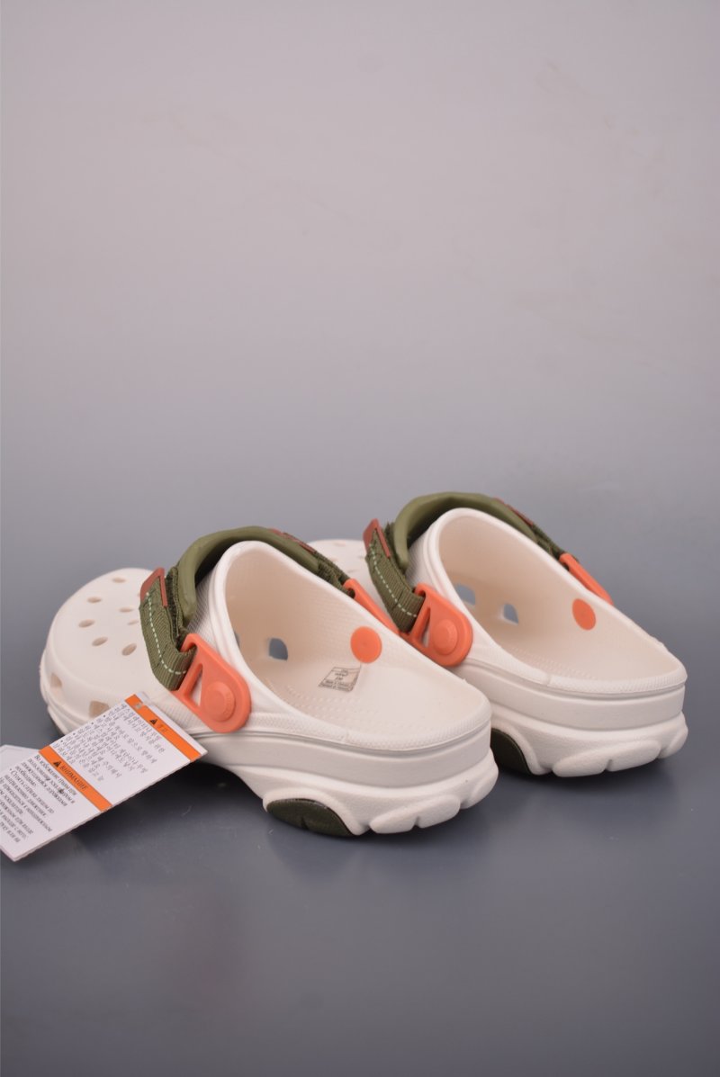 Crocs Classic Clog 'Croslite' view