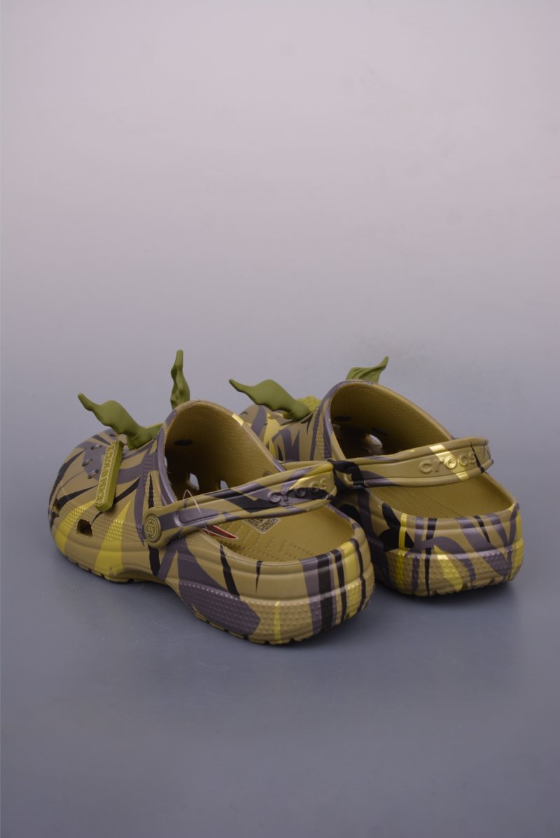 Crocs x Chen Guanxi Classic Clog view