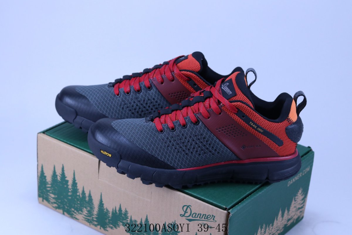 Danner x Mystery Ranch Trail 2650 view