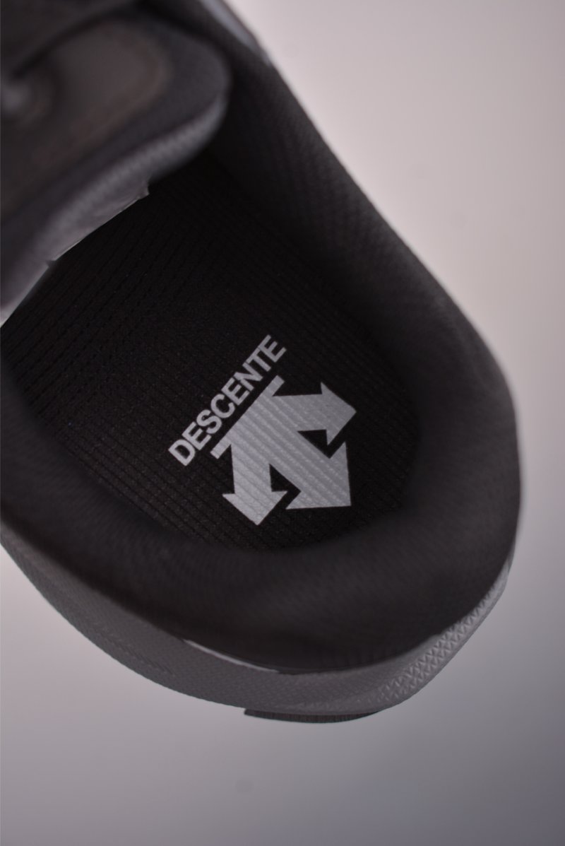 Descente D Fluid 3.0 'White' view