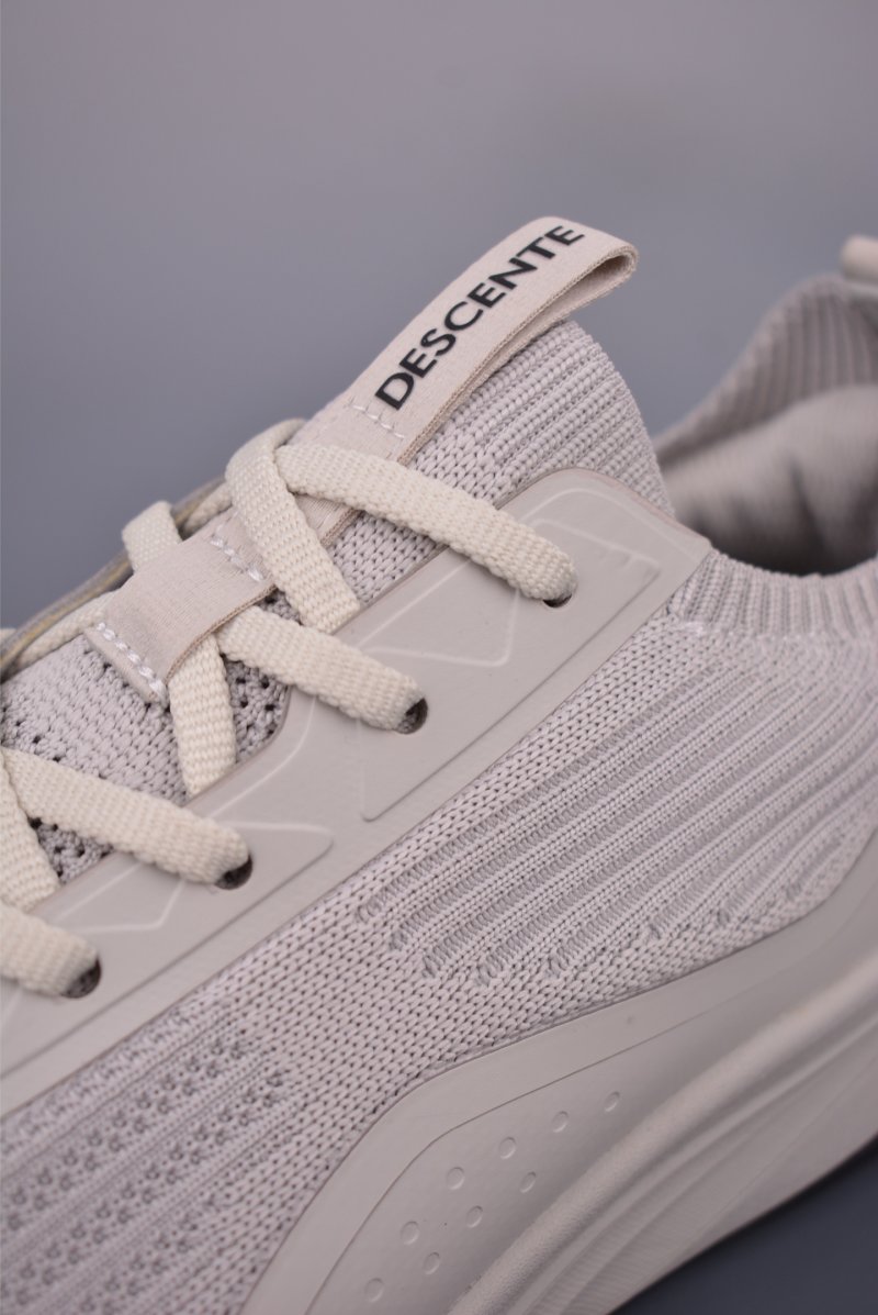 Descente Ease Wire view
