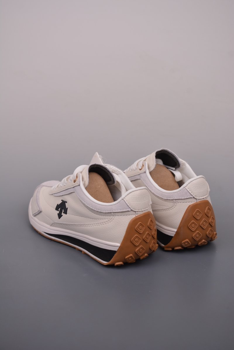 Descente Sport Style Chron Racer view