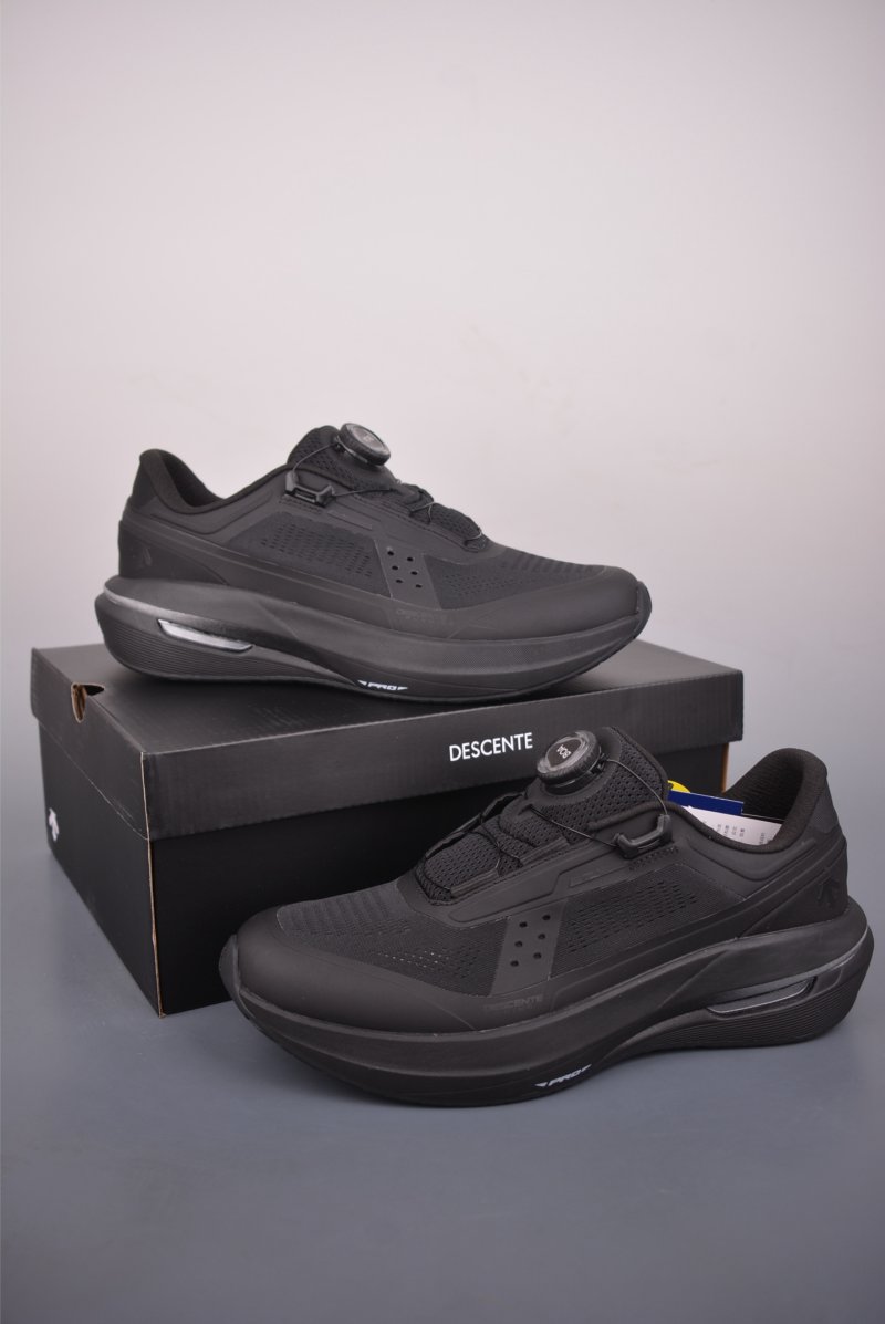 Descente Lavitate GTX view