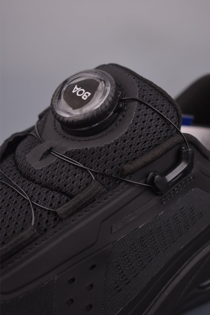 Descente Lavitate GTX view