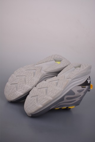 Descente Lavitate GTX Wire view 3
