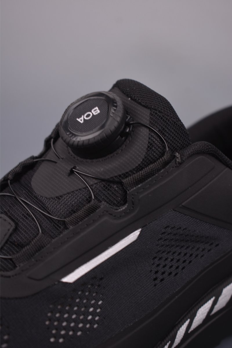 Descente Lavitate GTX Wire view
