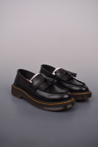 Dr. Martens Classic Boot 'Black' view 1