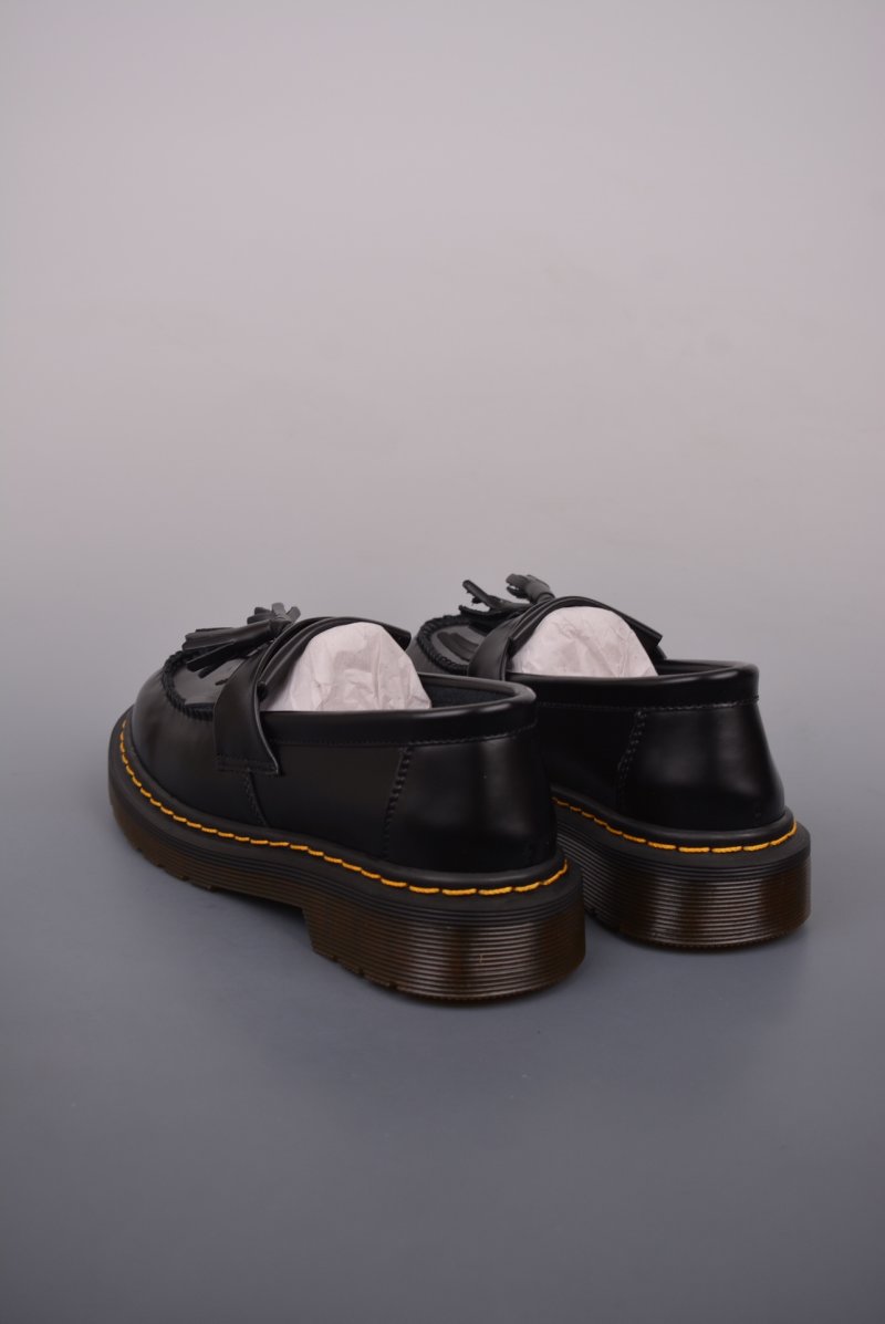 Dr. Martens Classic Boot 'Black' view
