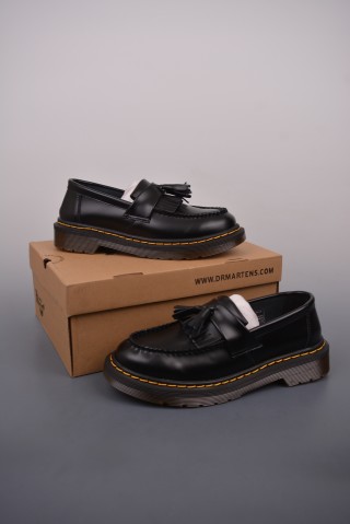 Dr. Martens Classic Boot 'Black' view 5