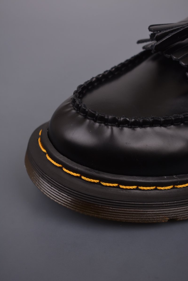 Dr. Martens Classic Boot 'Black' view
