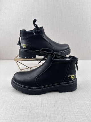 Dr. Martens Q11 Boot 'Black' view 4