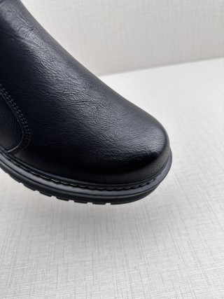 Dr. Martens Q11 Boot 'Black' view 7