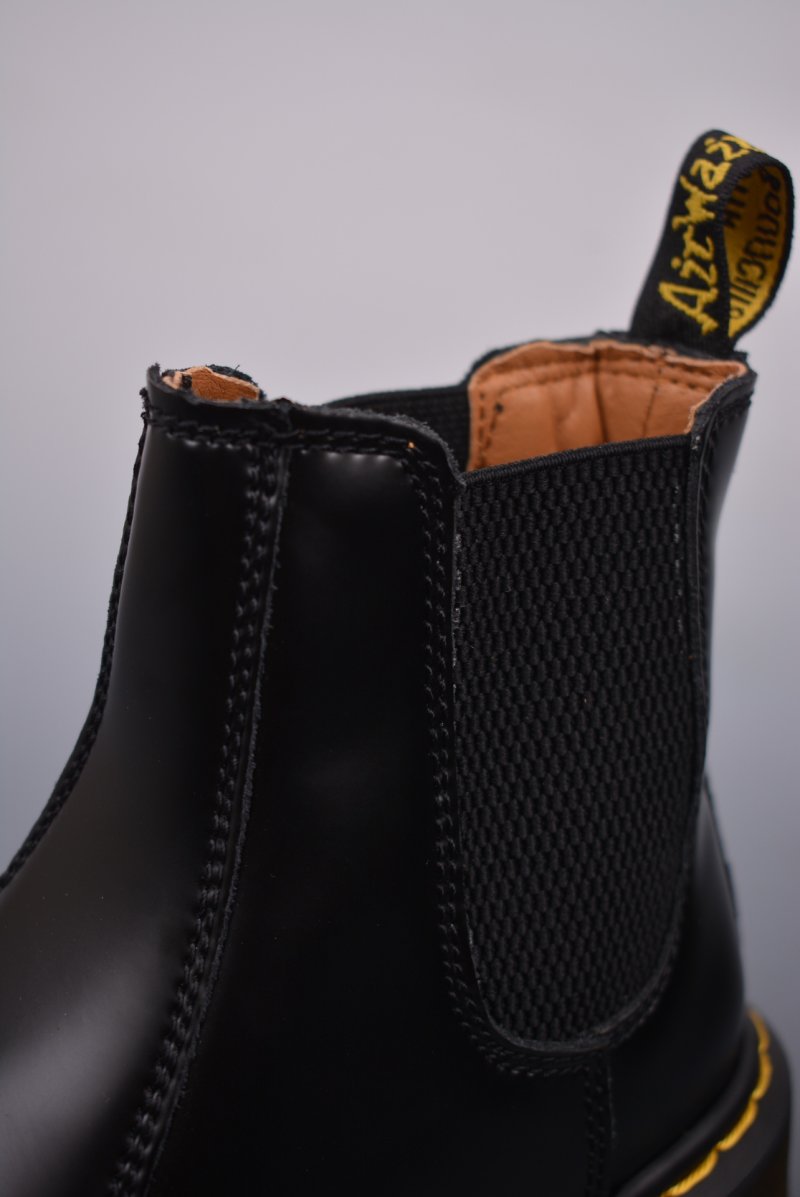 Dr. Martens 2976 Chelsea Boot view
