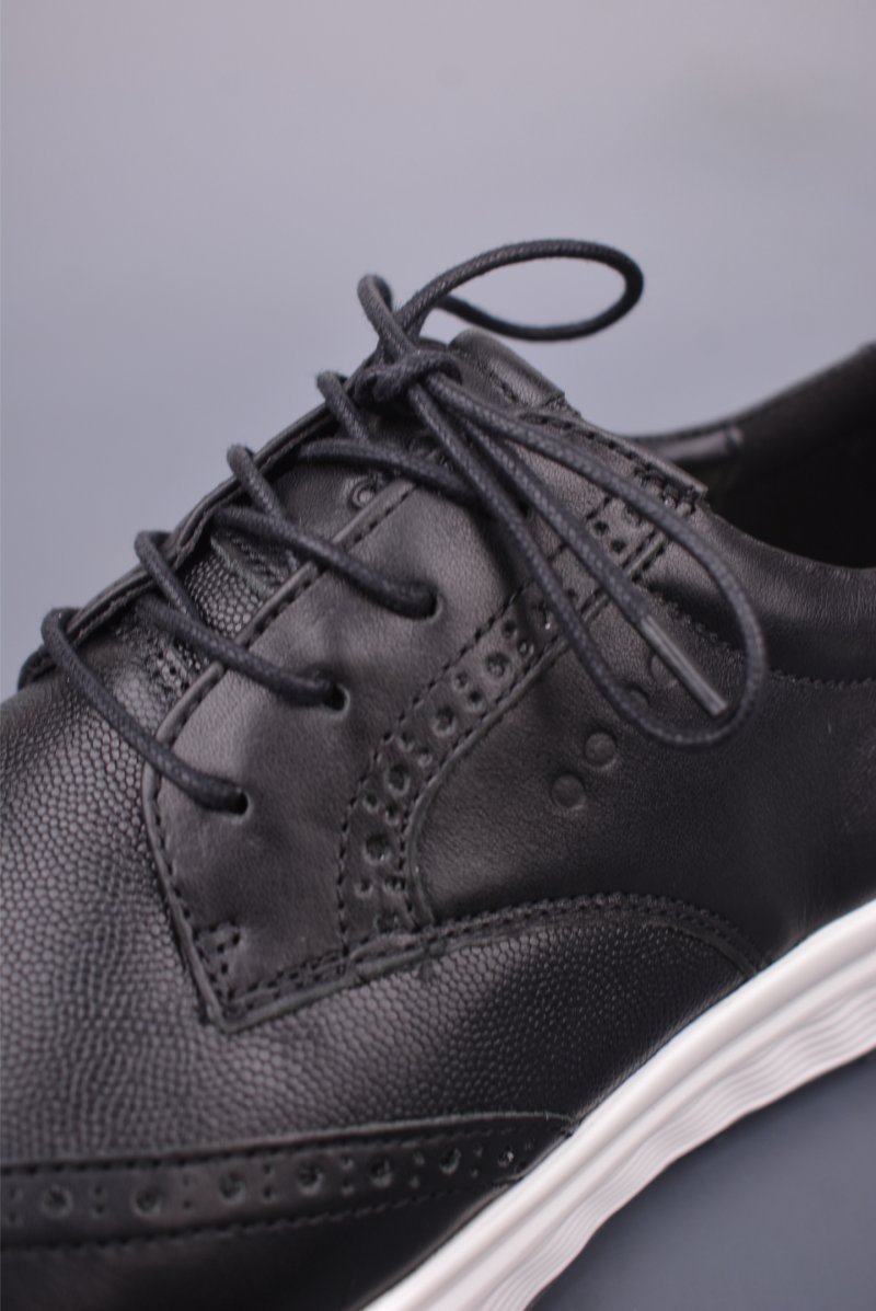 ECCO Summer Running Shoe view