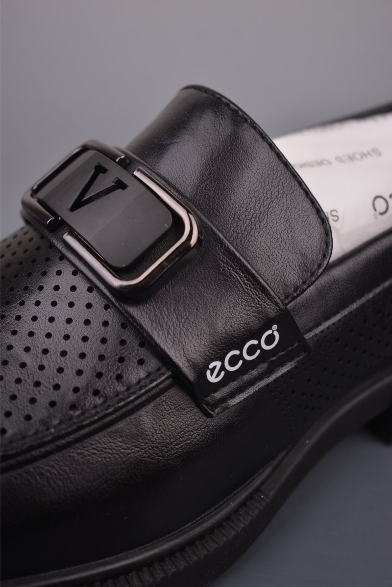 ECCO Slip-On Loafer 'Black / Brown' view