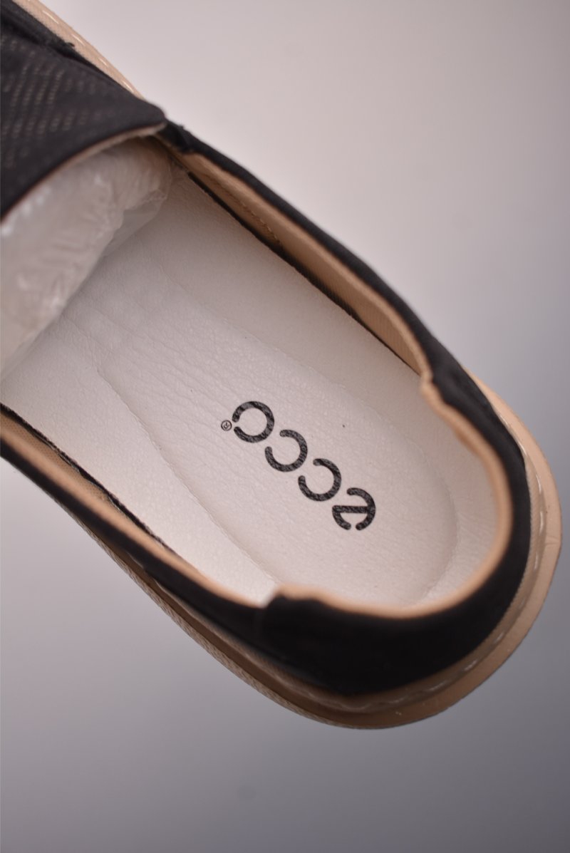 ECCO Driving Loafer 'Black / Brown' view