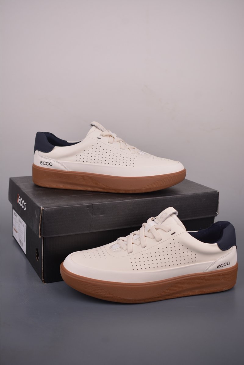 ECCO Baroque Classic Boot view