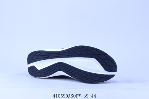 ECCO Lightweight Running Shoe 'Red' view 4