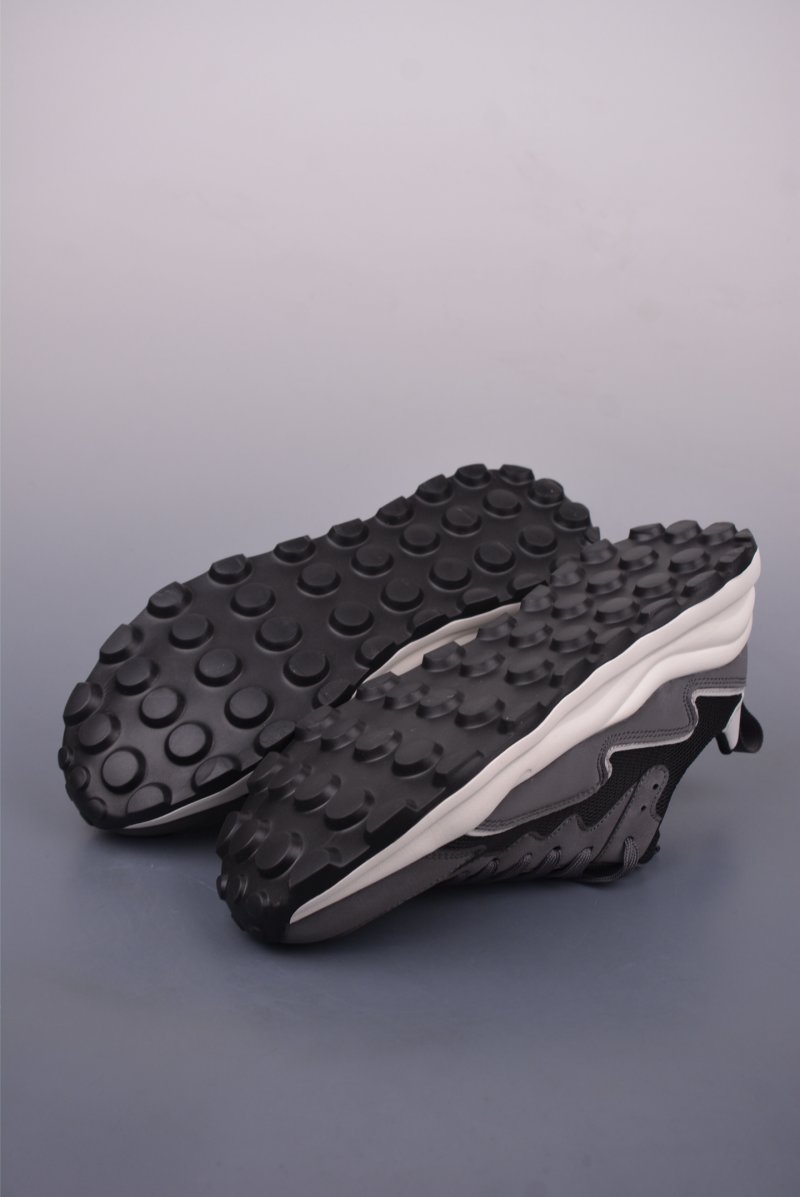 ECCO Chunky Running Shoe view