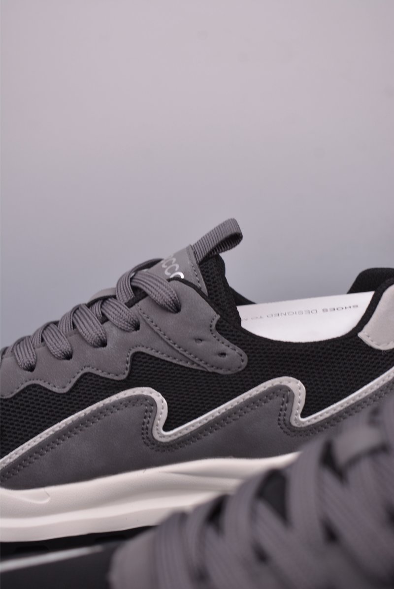 ECCO Chunky Running Shoe view