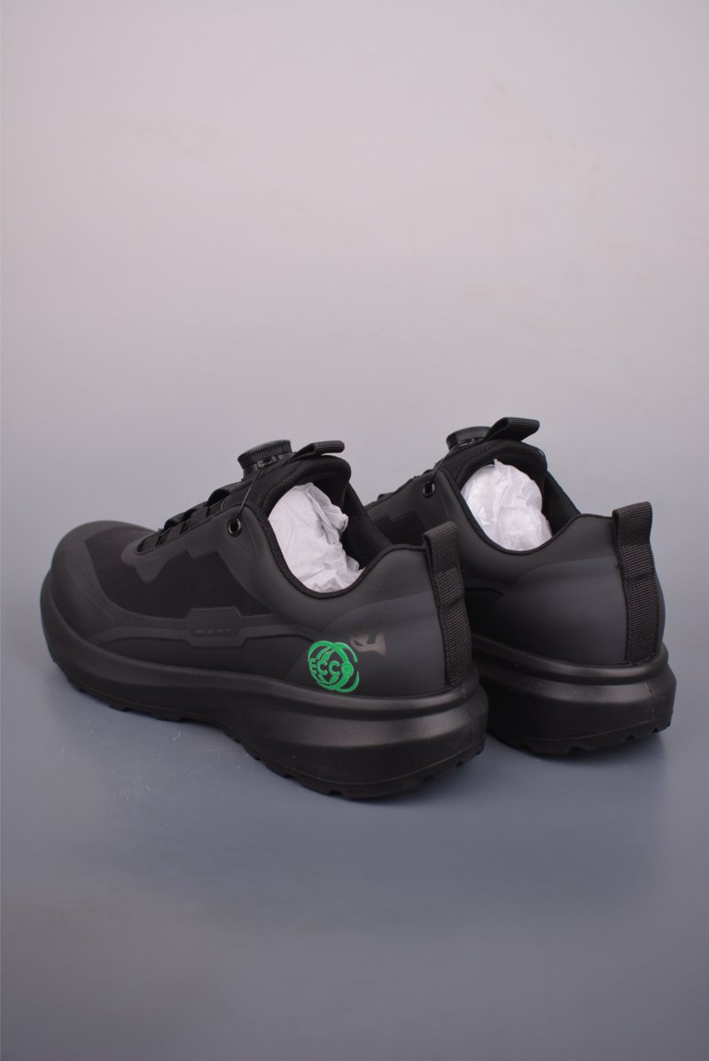ECCO Sneakers view