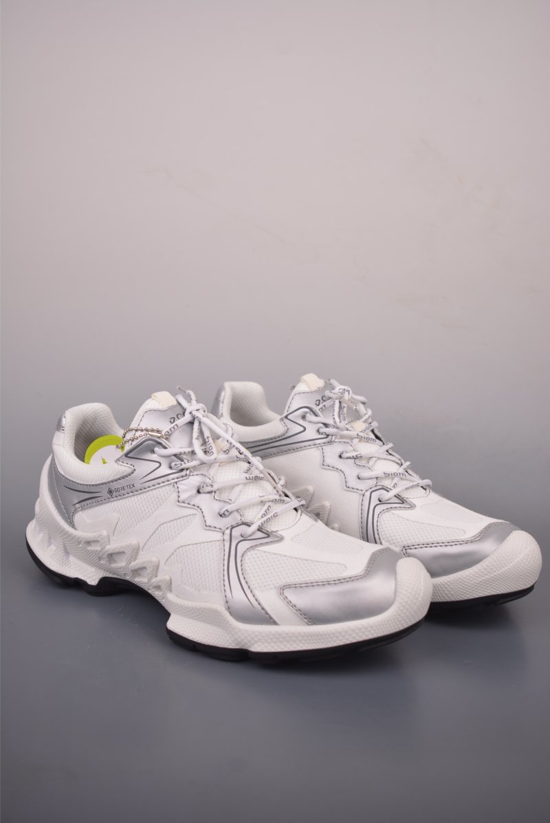 ECCO Sneakers