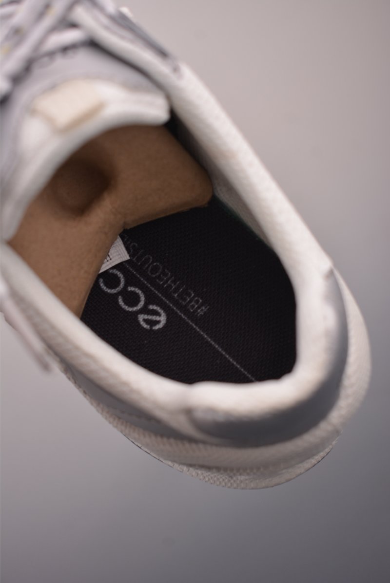 ECCO Sneakers view