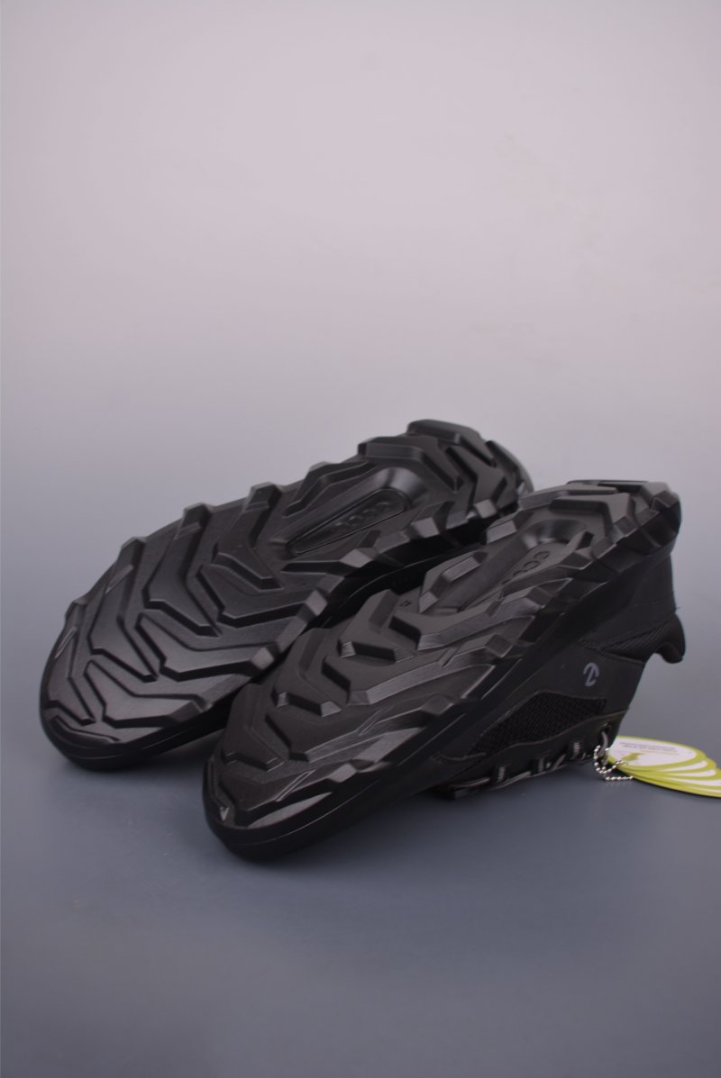 ECCO Sneakers view