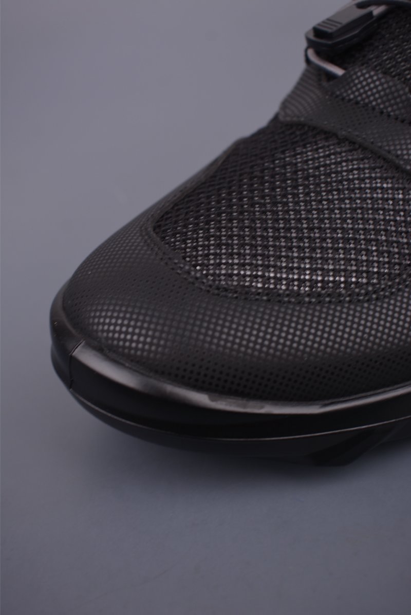 ECCO Sneakers view