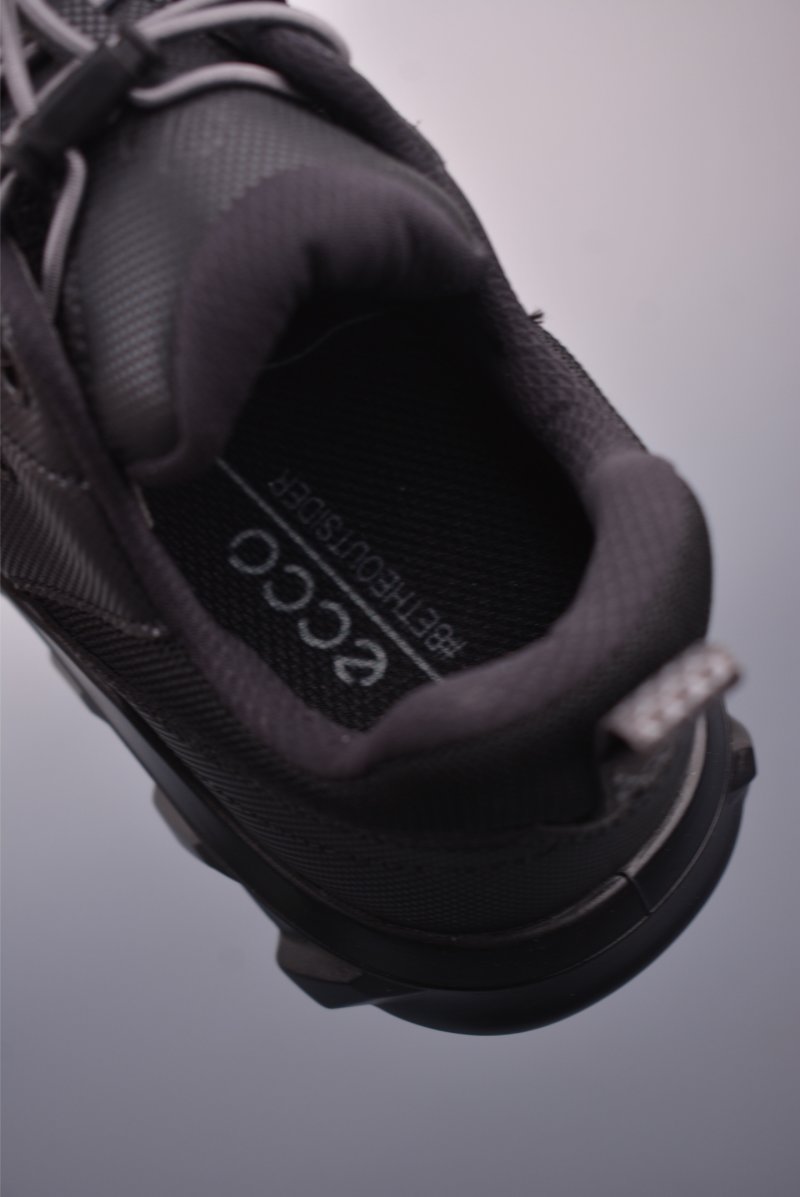 ECCO Sneakers view