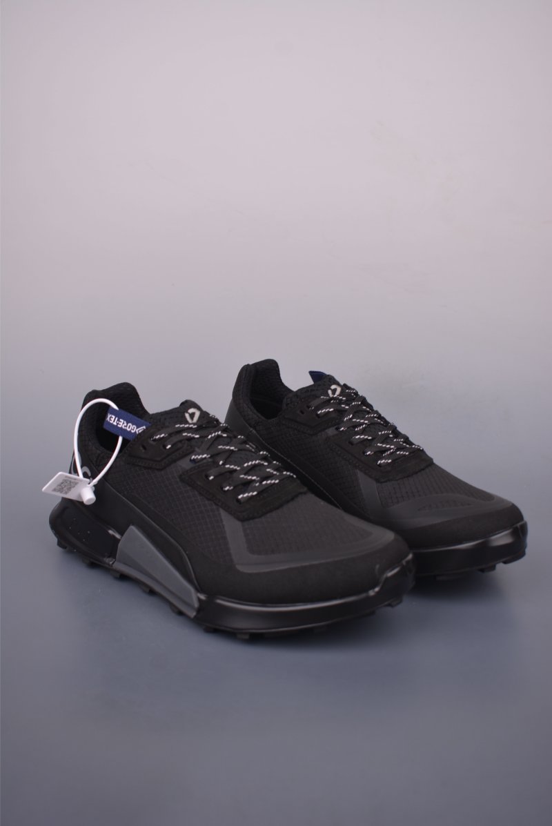 ECCO Sneakers