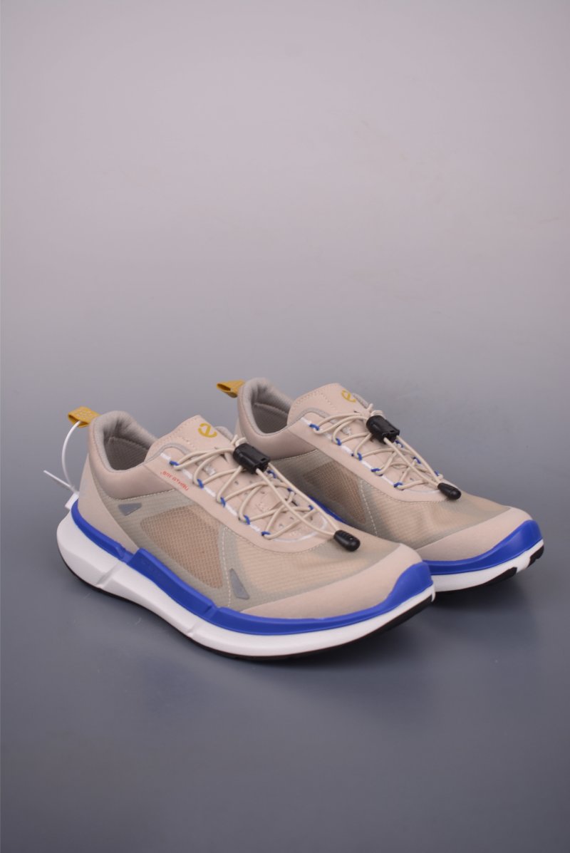 ECCO Sneakers