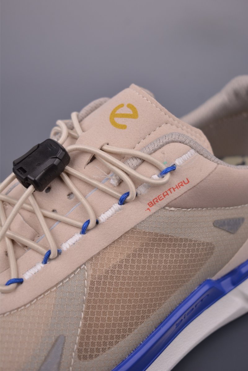 ECCO Sneakers view