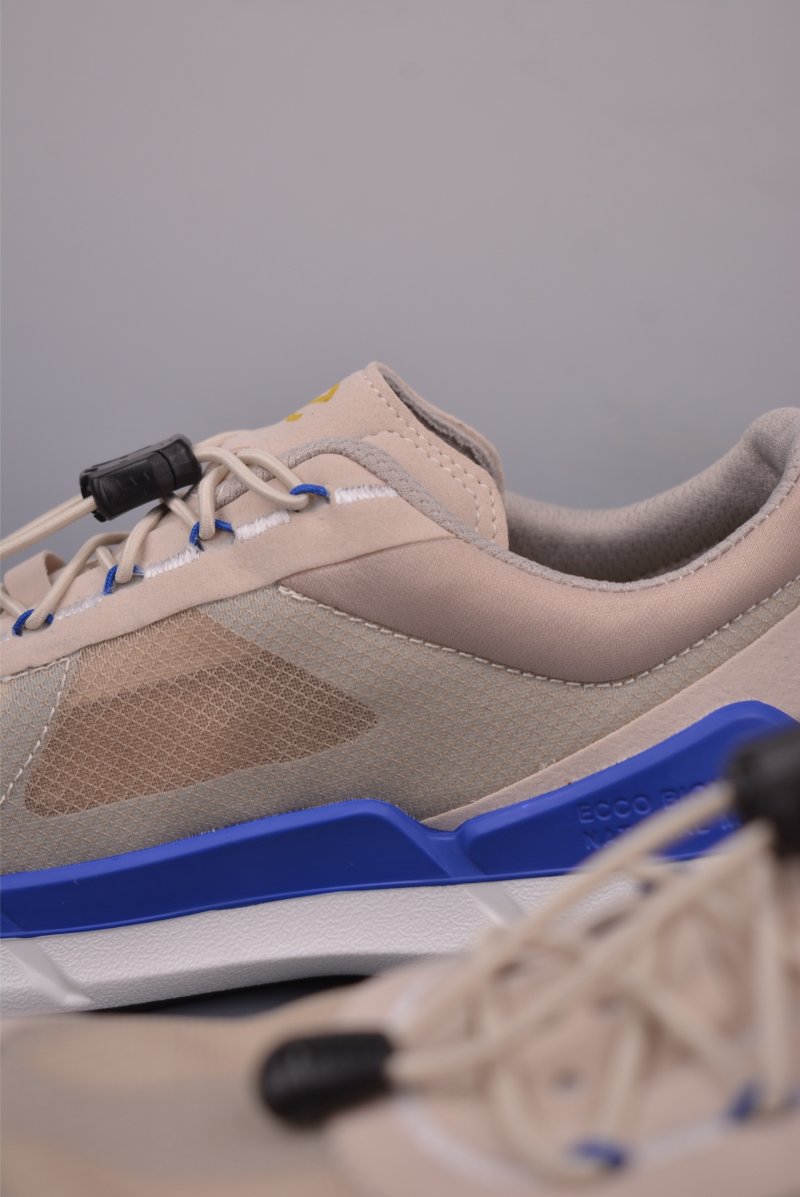 ECCO Sneakers view