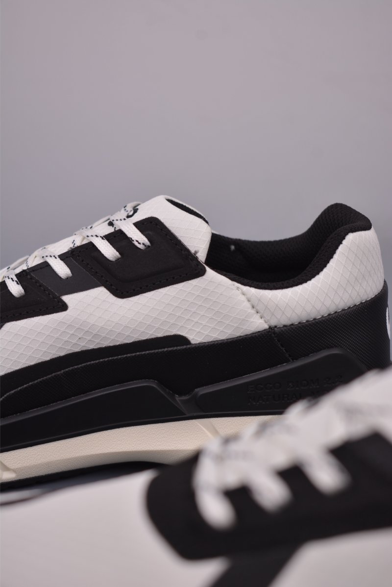 ECCO Sneakers view