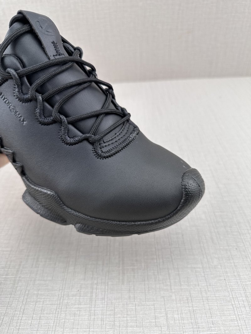ECCO Biom E11 view