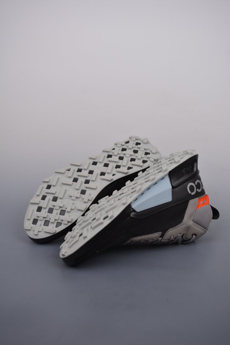 Ecco Biom Gore-Tex PU Ortholite view