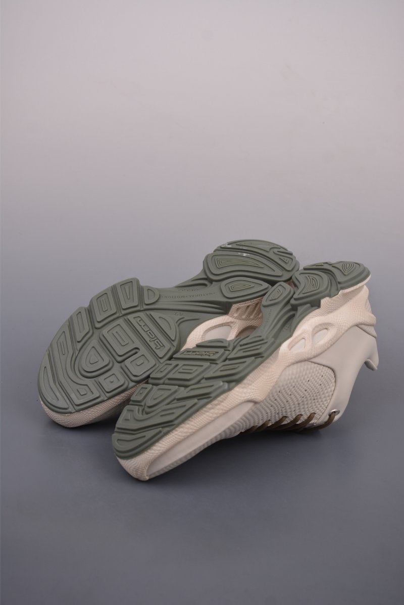 Ecco Biomc 'Yellow' view