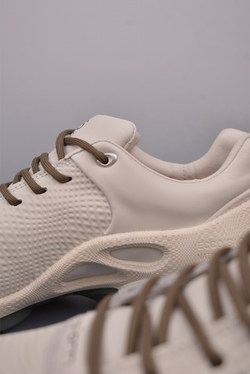 Ecco Biomc 'Yellow' view
