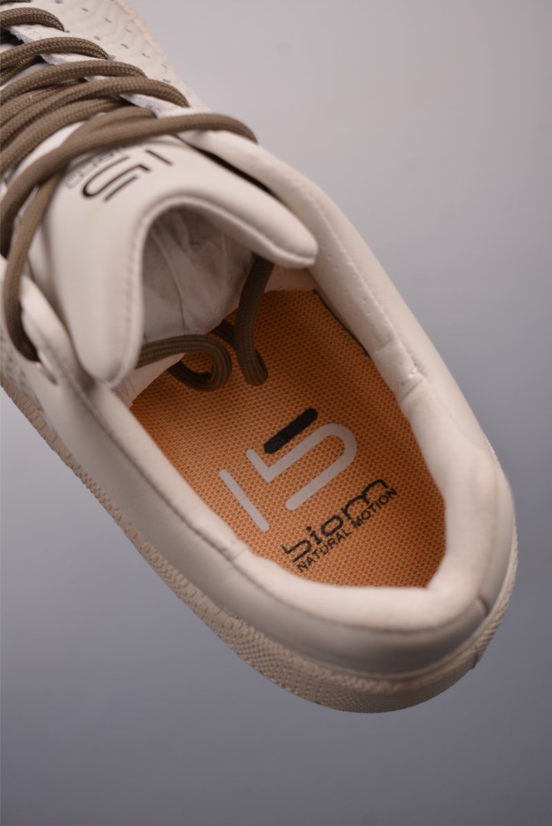 Ecco Biomc 'Yellow' view