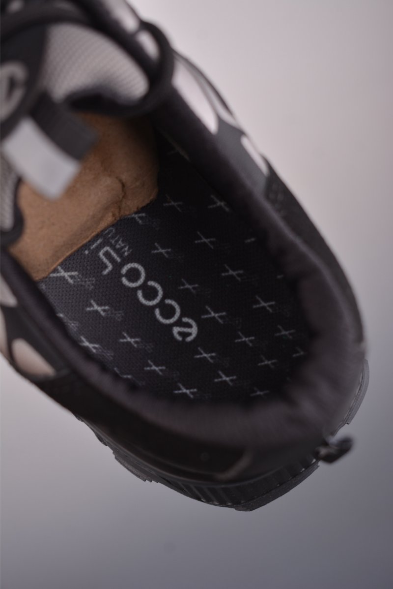 Ecco Biomc 'Yellow' view