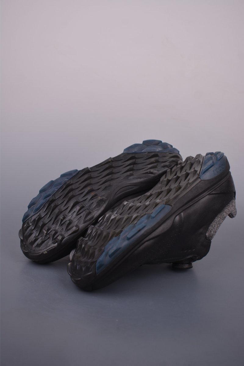 Ecco Biomc 25 view