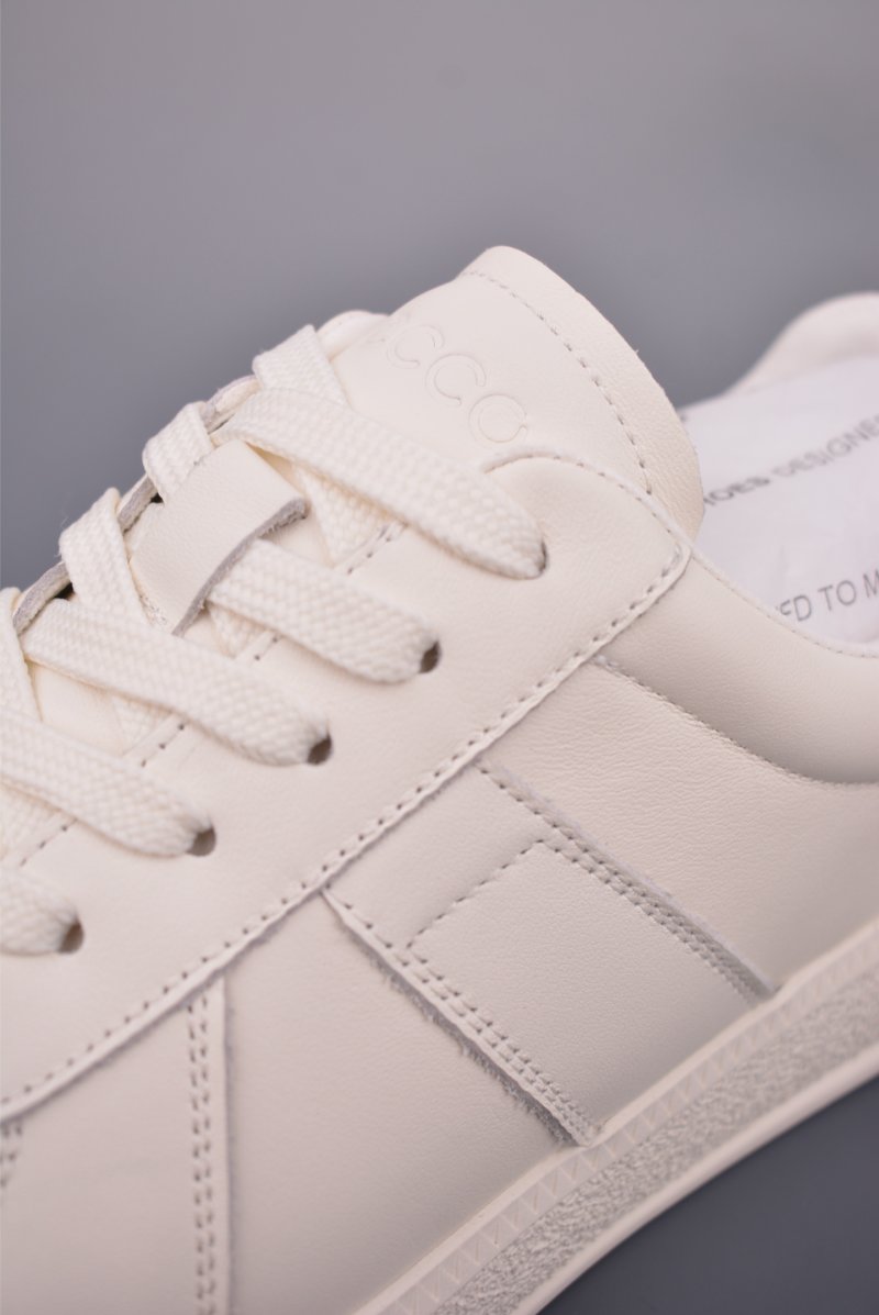 Ecco Buff 'White' view