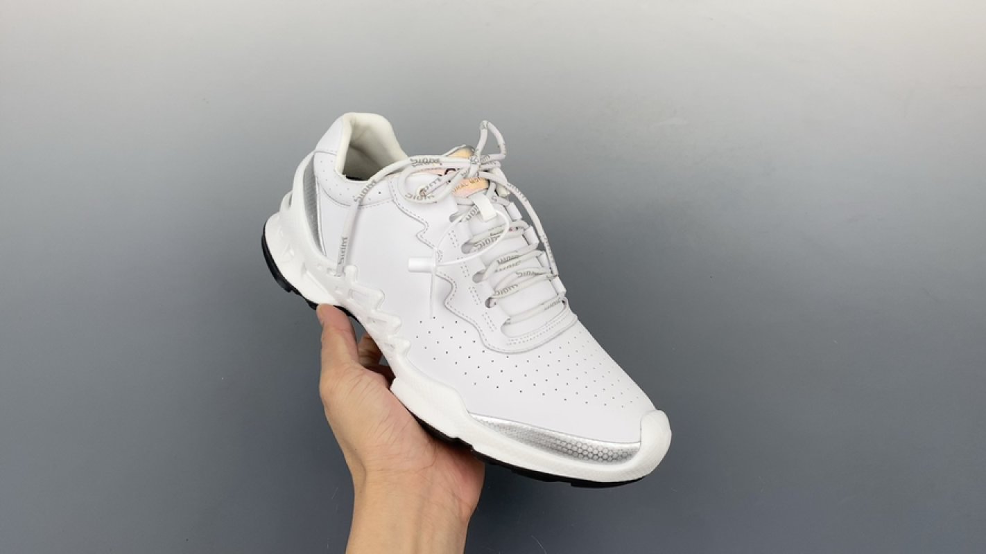 Ecco Track Series