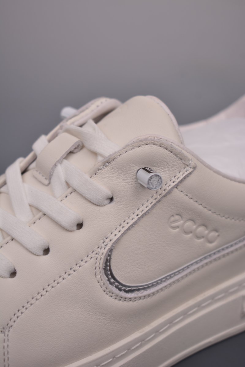 Ecco Street Light 'White' view