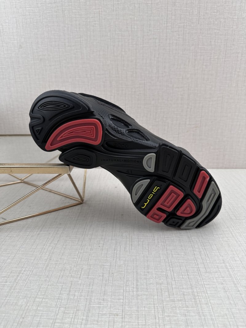 Ecco JJ11 'Red' view