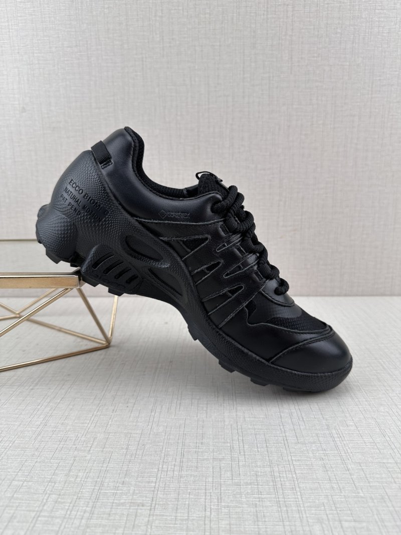 Ecco JJ11 'Red' view