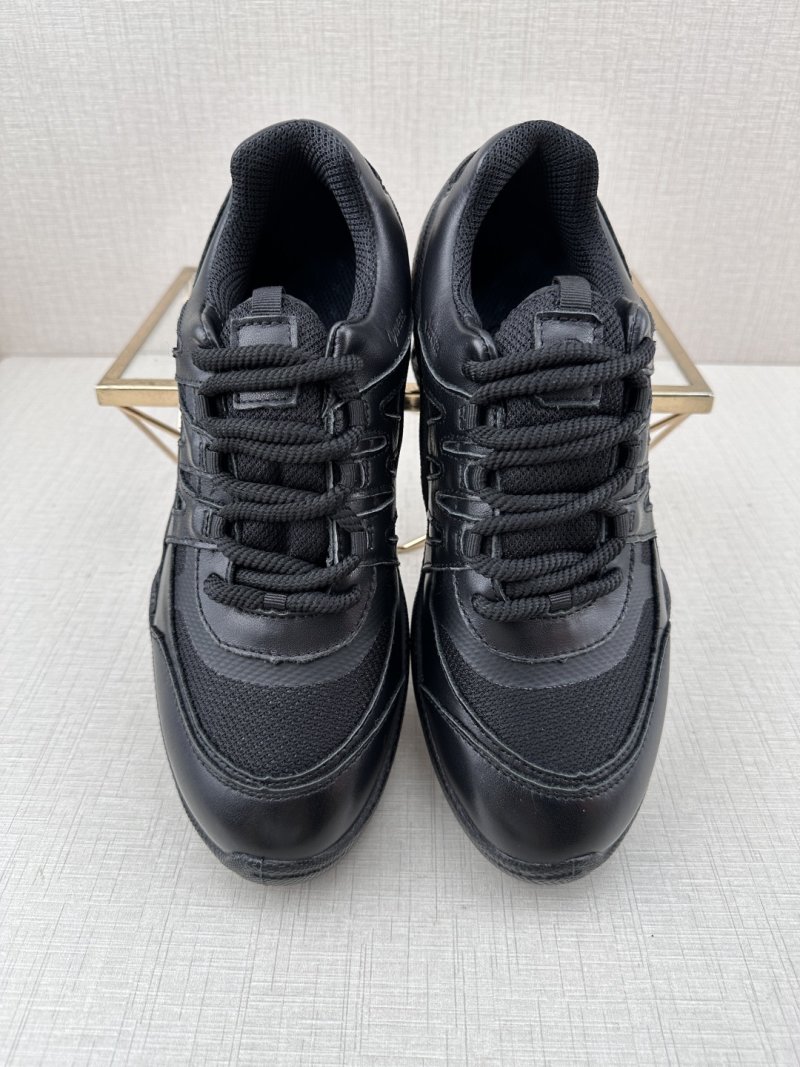 Ecco JJ11 'Red' view